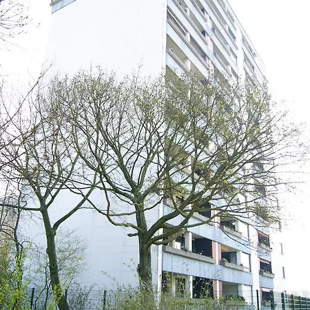מלון Haus Kronenthal 3*
