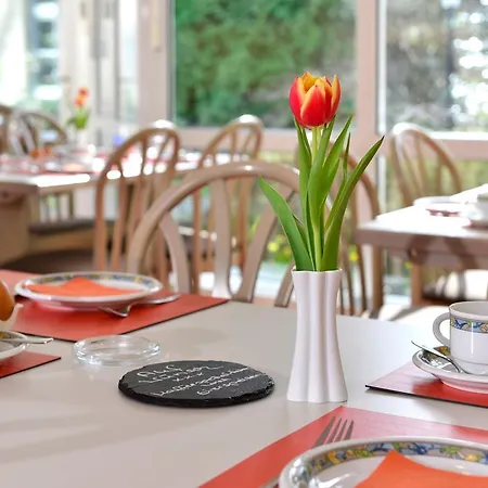 Haus Kronenthal 3* Ράτινγκεν