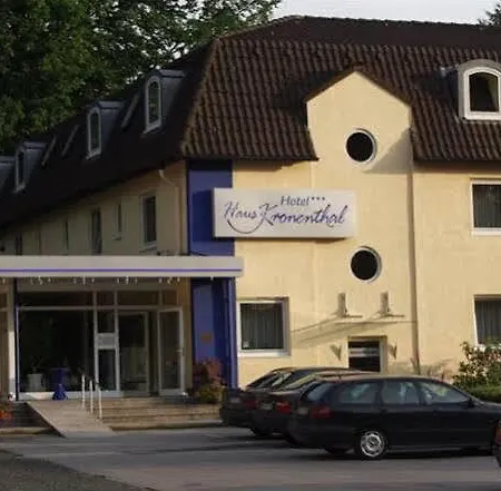 Haus Kronenthal Otel 3*