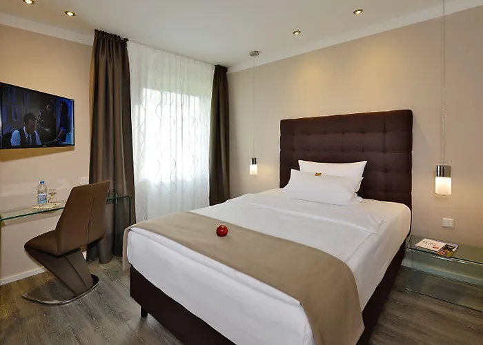 Haus Kronenthal Hotel 3*