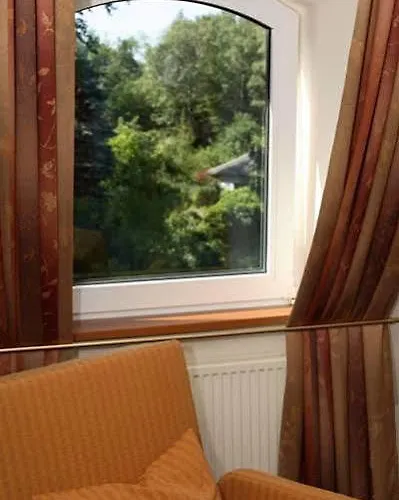 Hotel Haus Kronenthal 3*