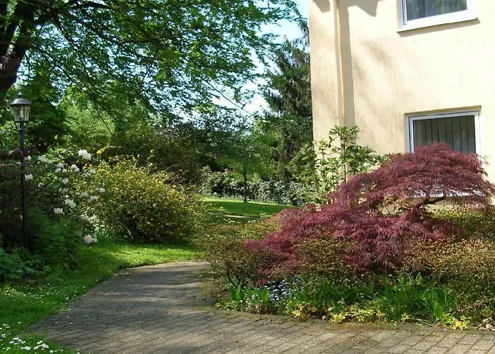 فندق Haus Kronenthal راتينغن
