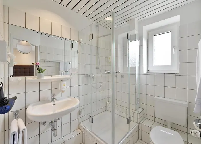 Hotel Haus Kronenthal 3*